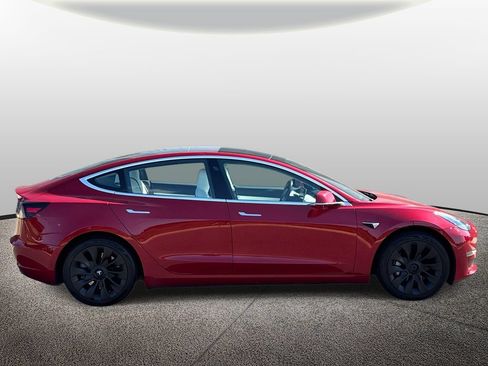 Used 2018 Tesla Model 3 Mid Range RWD image 4