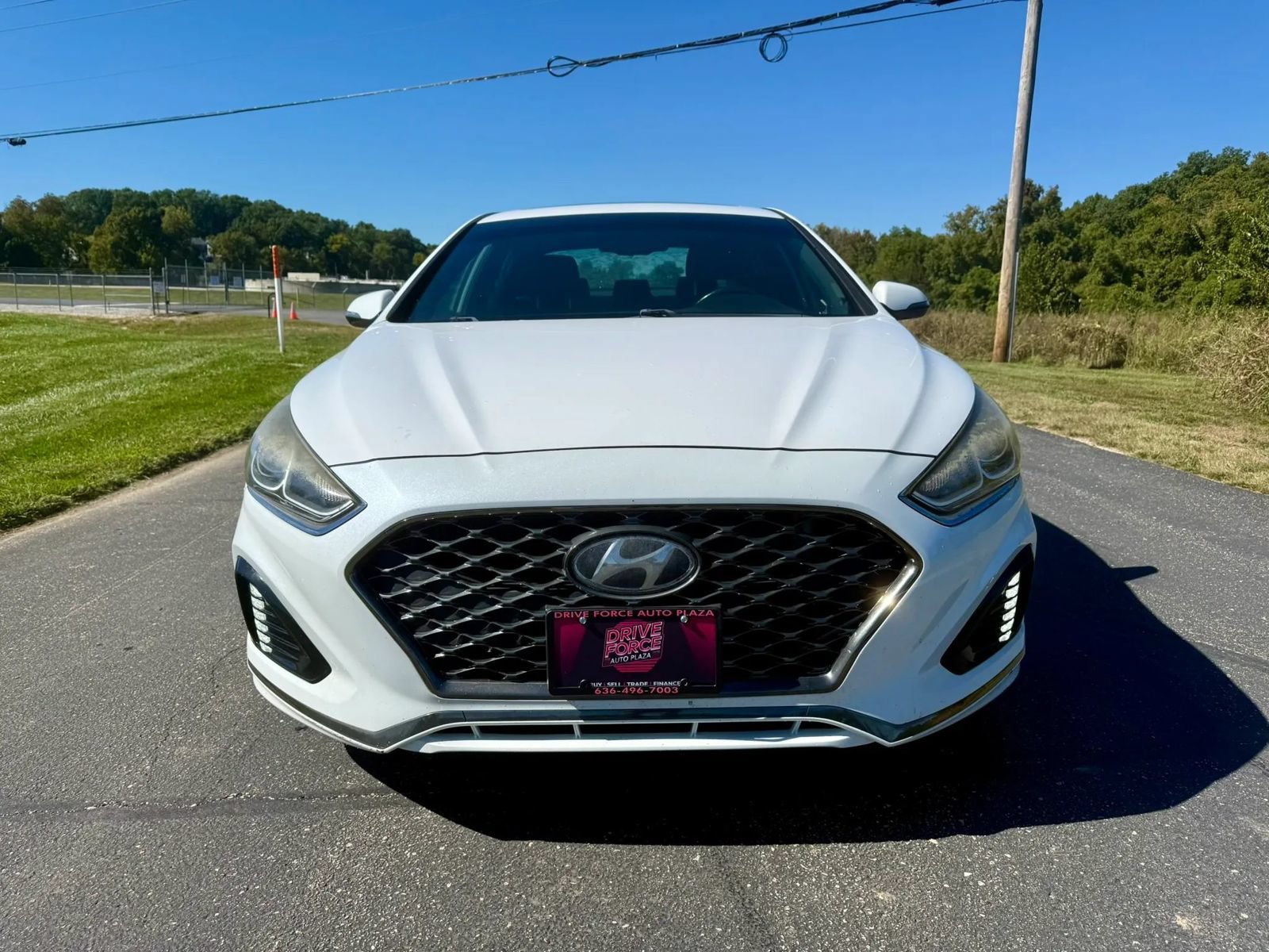 Used 2018 Hyundai Sonata Sport FWD image 2