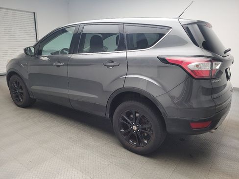 Used 2017 Ford Escape SE FWD image 3