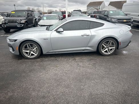 Used 2024 Ford Mustang GT Premium image 17