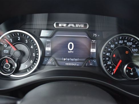 Used 2019 RAM 1500 Big Horn AWD/4WD image 17