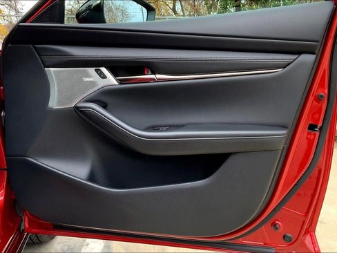 Used 2025 MAZDA MAZDA3 2.5 Turbo Sedan w/Premium Plus image 28