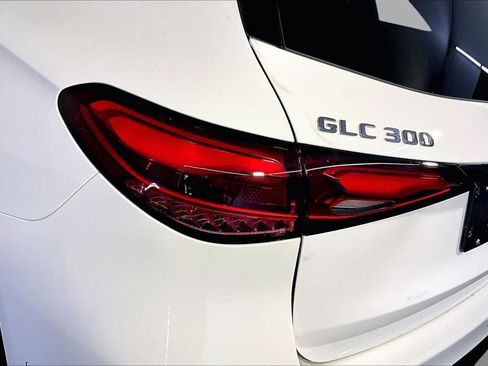New 2027 Mercedes-Benz GLC 300 4MATIC image 5