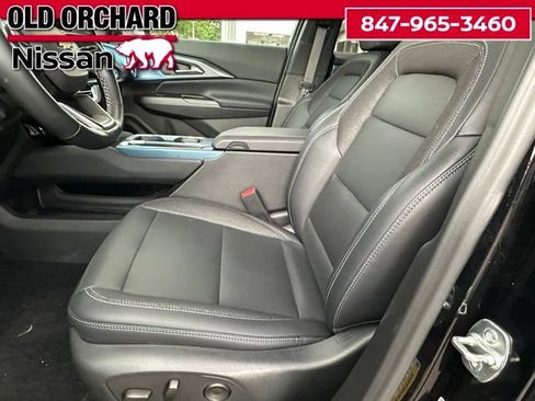 Used 2024 Chevrolet Equinox EV LT FWD image 10