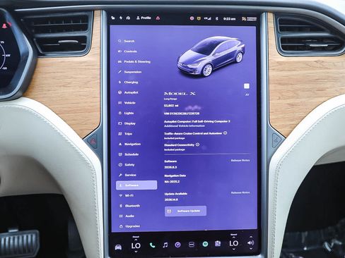 Used 2020 Tesla Model X Long Range AWD/4WD image 22