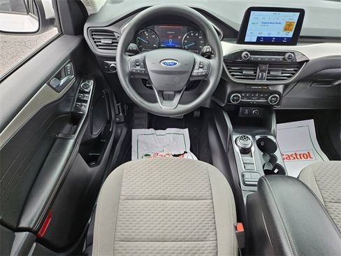 Used 2021 Ford Escape SE image 11