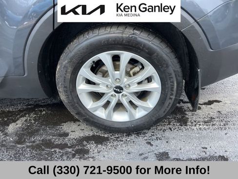 Used 2022 Kia Telluride LX image 23