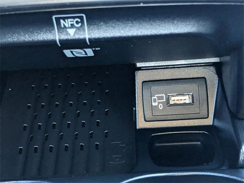 Used 2018 Mercedes-Benz E 300 image 24