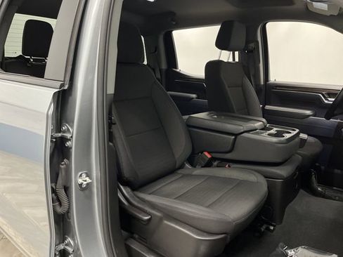 Used 2025 Chevrolet Silverado 1500 LT image 31