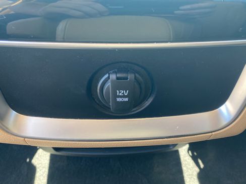Certified 2024 Kia Carnival EX FWD image 30