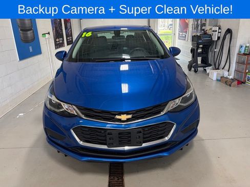 Used 2016 Chevrolet Cruze LT FWD image 3