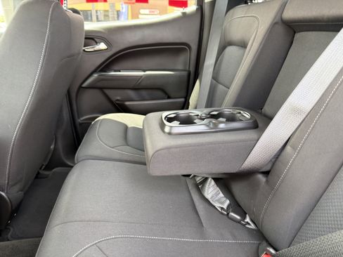 Used 2016 Chevrolet Colorado LT w/ LT Convenience Package RWD image 20