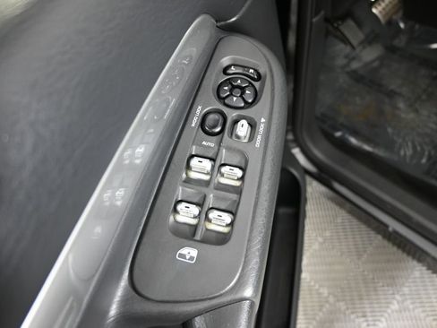 Used 2005 Dodge Ram 1500 Truck 2WD Quad Cab image 20