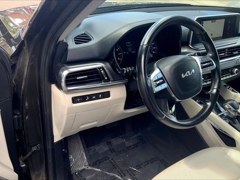 Used 2022 Kia Telluride S image 15