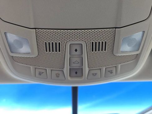 Used 2017 Lincoln MKZ Reserve FWD image 35