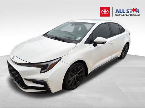 Used 2023 Toyota Corolla SE image 1