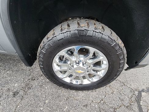 Used 2024 Chevrolet Silverado 3500 LTZ w/ LTZ Convenience Package image 11