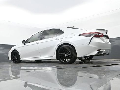 Used 2021 Toyota Camry XSE FWD image 27