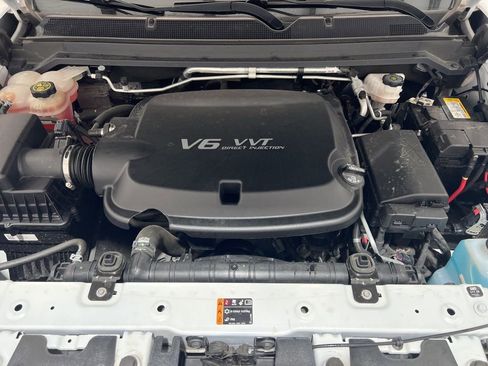 Used 2022 Chevrolet Colorado LT w/ LT Convenience Package image 24