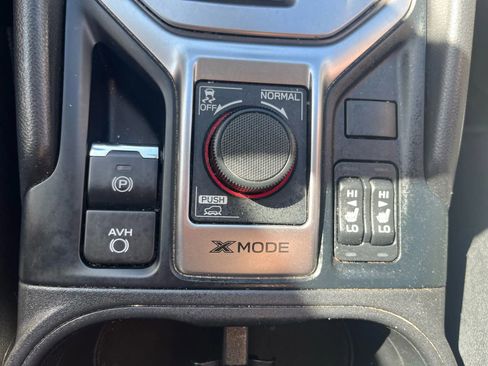 Used 2020 Subaru Forester Premium image 28