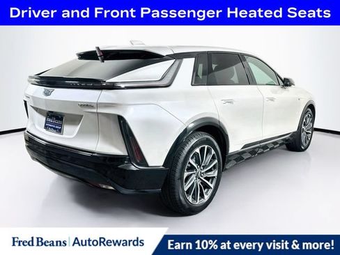 Used 2025 Cadillac Lyriq Sport w/ LPO, Floor Liner Package AWD/4WD image 9
