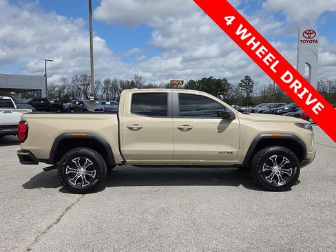 Used 2024 GMC Canyon AT4 AWD/4WD image 6