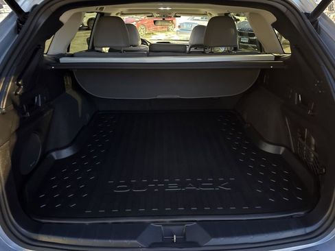 Used 2023 Subaru Outback Limited image 18