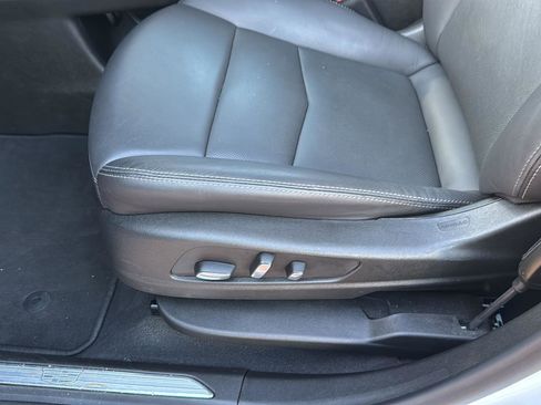 Used 2025 Cadillac XT5 Premium Luxury image 28