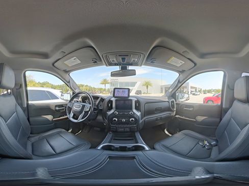 Used 2019 GMC Sierra 1500 SLT w/ SLT Premium Package AWD/4WD image 9