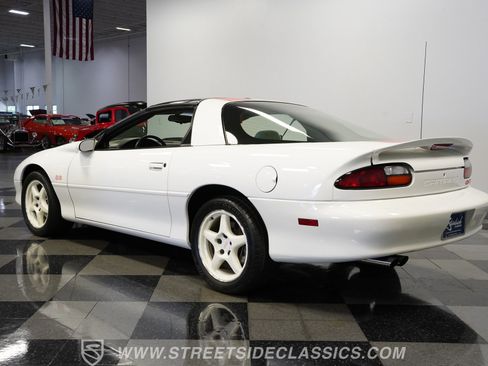 Used 1997 Chevrolet Camaro SS w/ SS Alteration Pkg RWD image 10