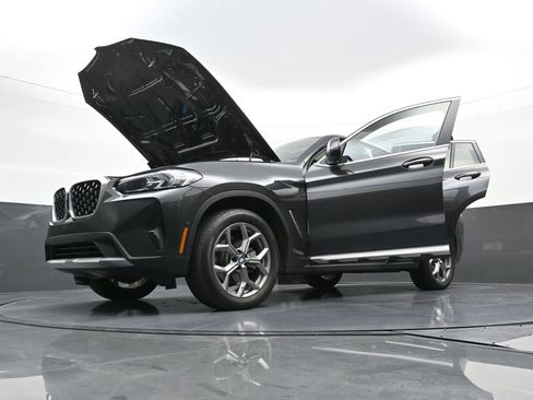 Used 2024 BMW X4 xDrive30i image 39