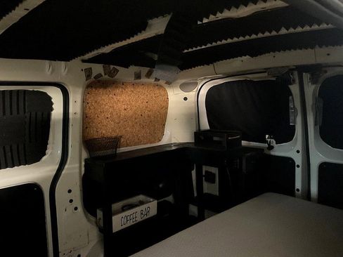 Used 2018 Nissan NV200 S w/ Back Door Glass Package image 13