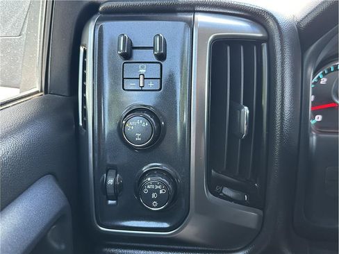 Used 2019 Chevrolet Silverado 1500 LT w/ All Star Edition AWD/4WD image 24