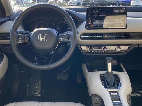 Certified 2024 Honda HR-V EX-L image 9