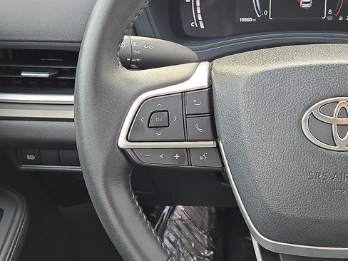 Used 2025 Toyota Grand Highlander FWD image 20