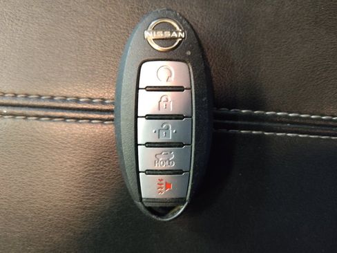 Used 2025 Nissan Altima 2.5 SV FWD image 32