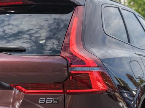 New 2026 Volvo XC60 B5 Plus w/ Protection Package Premier AWD/4WD image 7