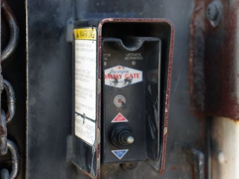 Used 2015 Ford E-450 and Econoline 450 Super Duty w/ A/C Prep Package image 29