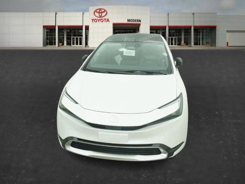 New 2026 Toyota Prius Plug-In Hybrid image 7