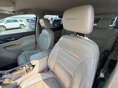 Used 2018 GMC Acadia Denali w/ Technology Package image 7