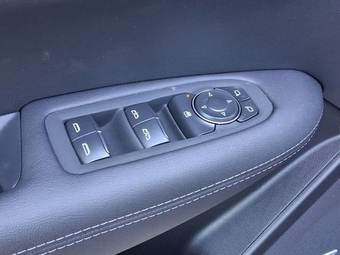 New 2026 Cadillac XT5 Luxury w/ LPO, Floor Liner Package image 16