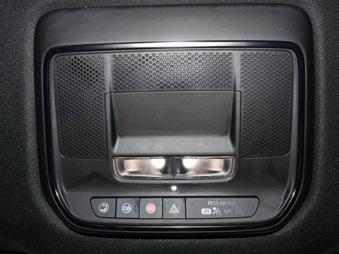 Used 2024 GMC Sierra EV Denali image 31