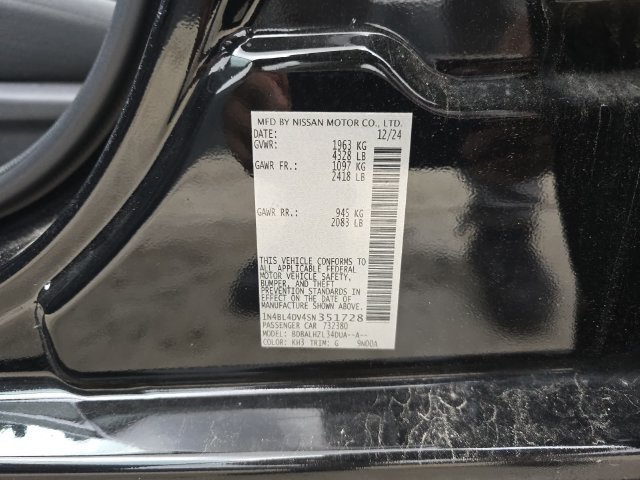 Used 2025 Nissan Altima 2.5 SV FWD image 25