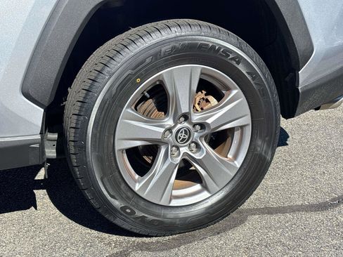 Used 2022 Toyota RAV4 XLE image 6