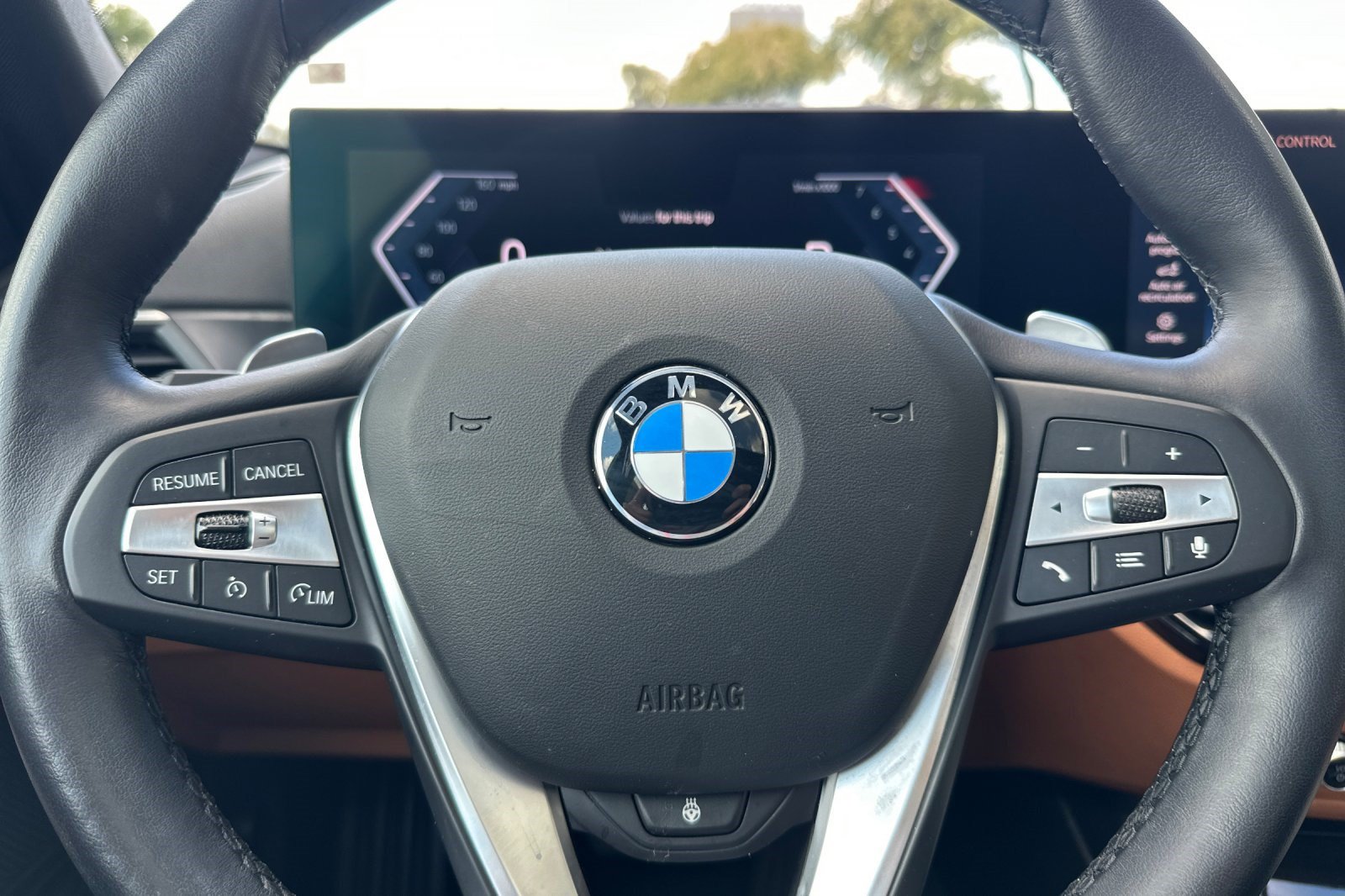 Used 2024 BMW 330i Sedan w/ Premium Package RWD image 29