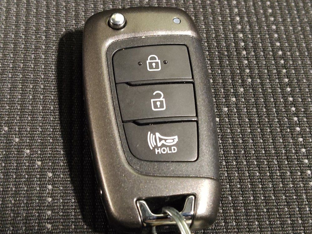 Used 2021 Hyundai Venue SE FWD image 32