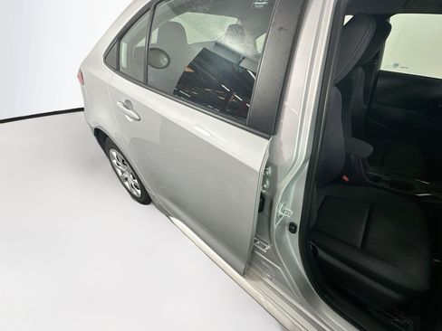Used 2024 Toyota Corolla LE FWD image 27