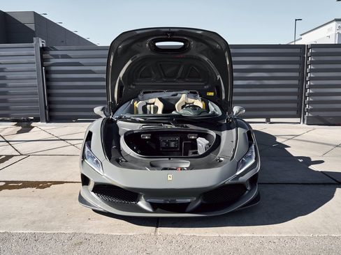 Used 2022 Ferrari F8 Tributo image 15