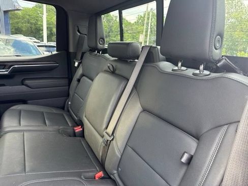 Used 2024 GMC Sierra 1500 SLT w/ SLT Premium Package AWD/4WD image 7