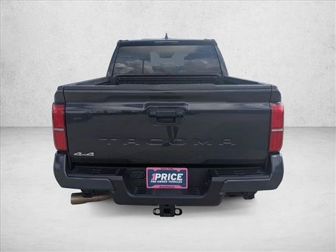 Used 2025 Toyota Tacoma SR5 AWD/4WD image 6